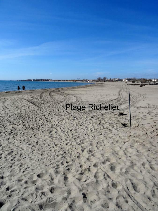 Appartement Cap D'Agde 2 Pieces - 4 Personnes Exterior photo